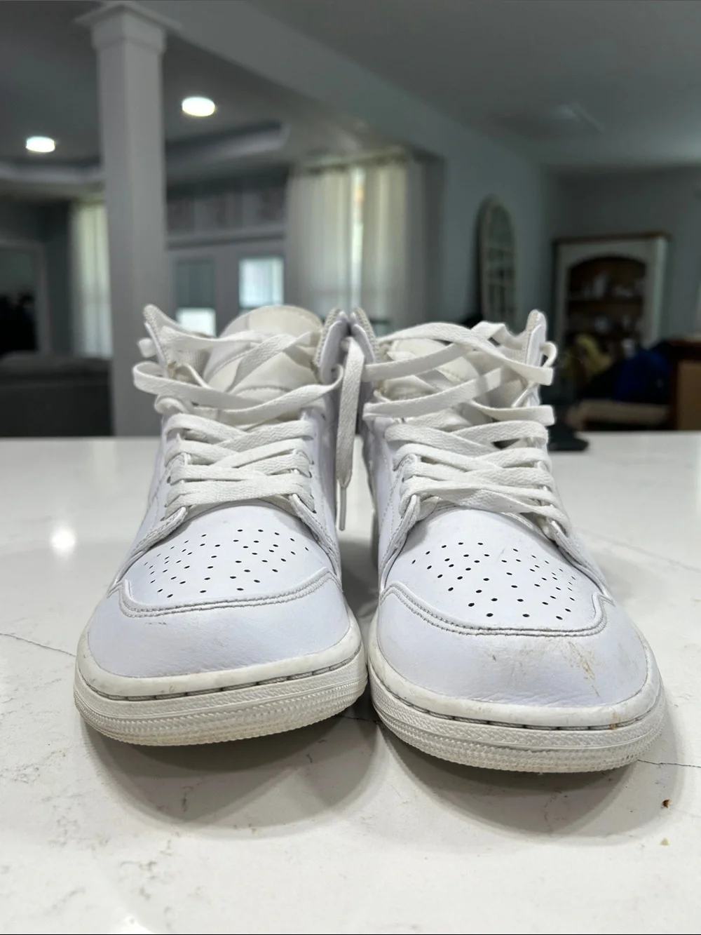 Jordan 1 White mid -Top Sneakers